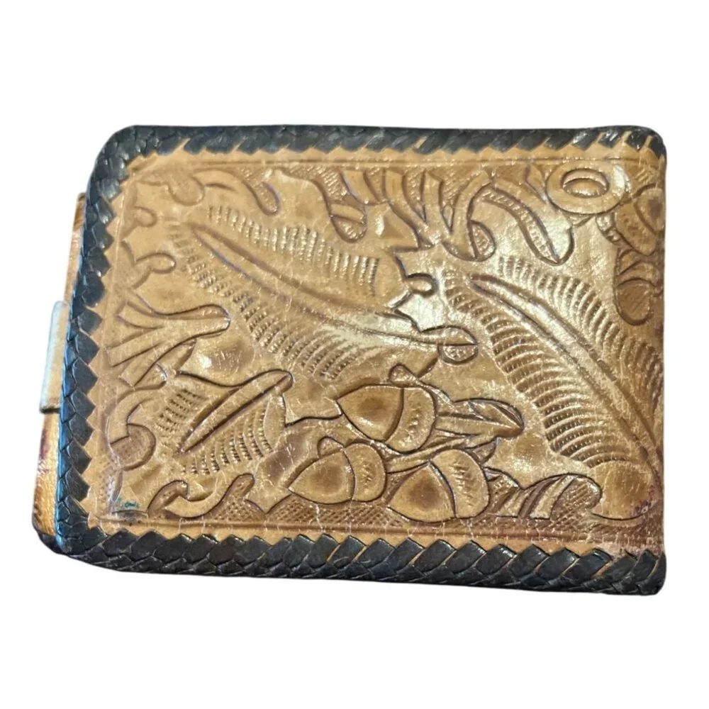 Vintage Western Leather Wallet With Horse Design & Coin Pocket‎